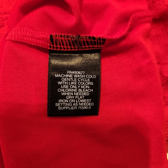 Liz Claiborne, Large Red Lace Top - Picture 4 of 5